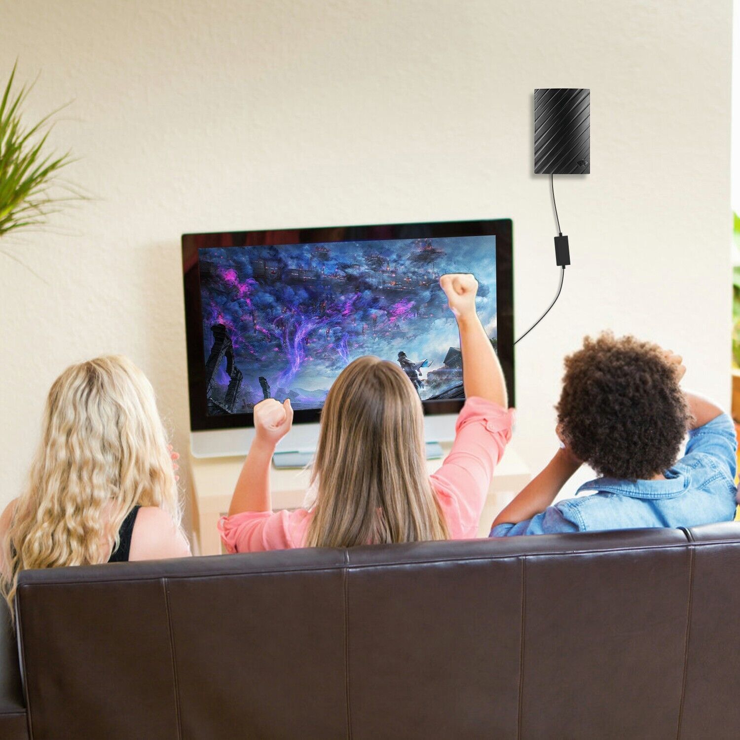 4K HDTV Signal Booster Antenna with Wide Coverage