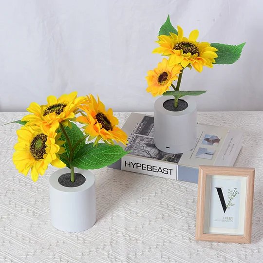 Sunflower LED Lamp Cheerful Decorative Flower Light