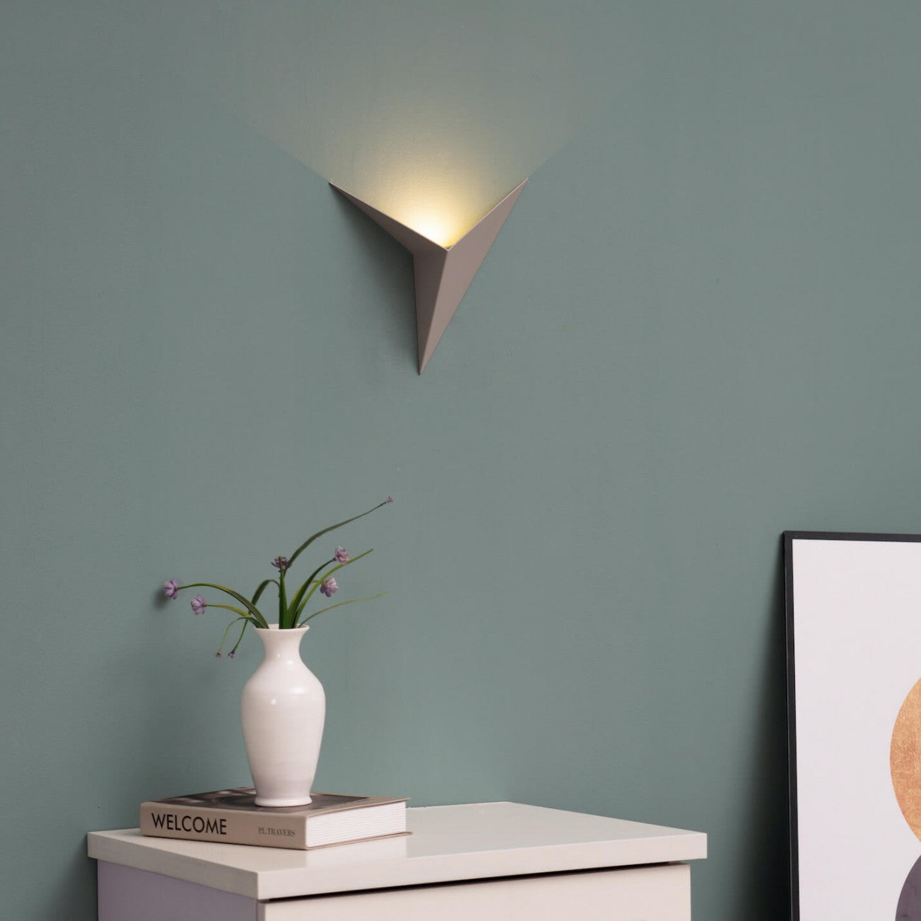 Minimalist Wall Lights for Stylish Homes