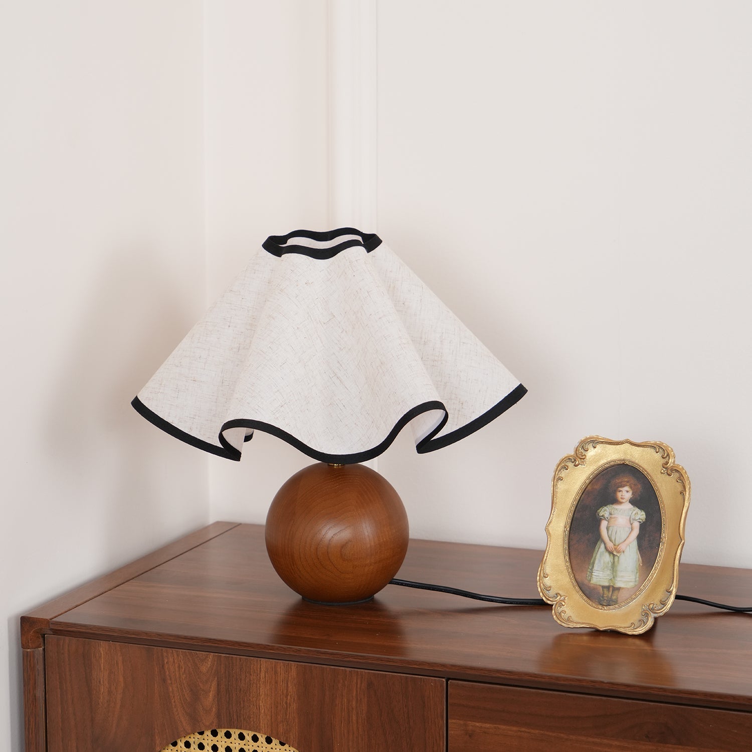 Contemporary Sculpted Table Lamps with 3-Step Dimming